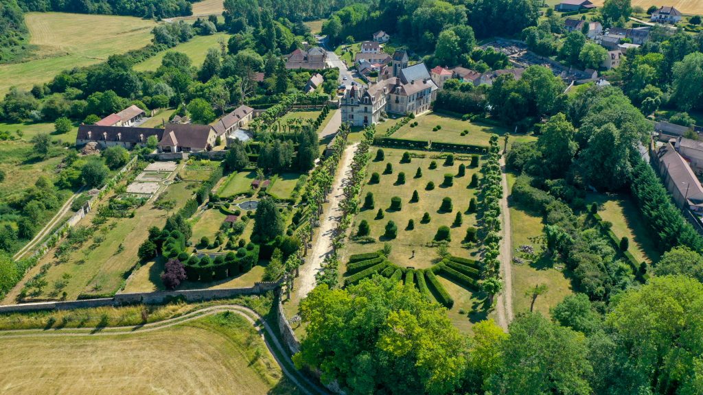 Vue par drone du Château d'Ambleville