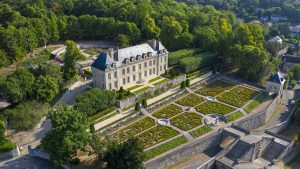 Vue par drone du Château d'Auvers-sur-Oise