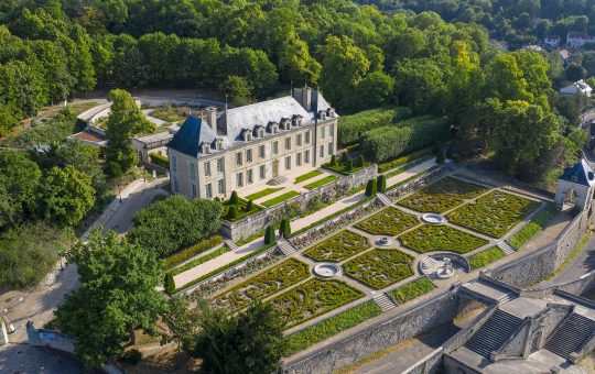 Vue par drone du Château d'Auvers-sur-Oise