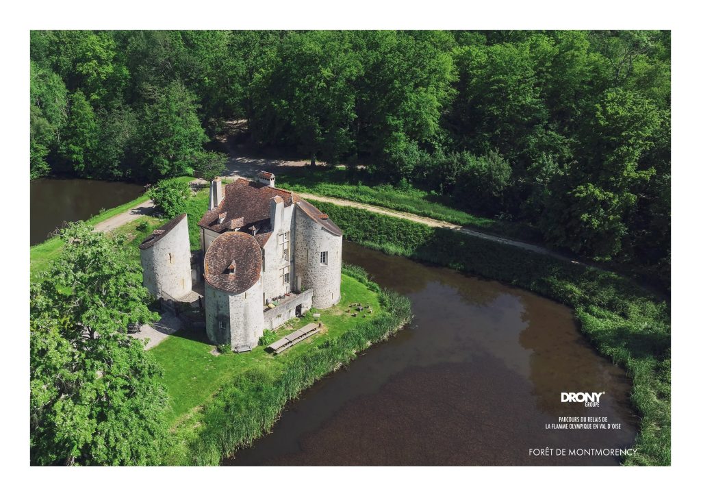 Le château de la chasse à Saint-Prix en forêt de Montmorency - vue aérienne par drone