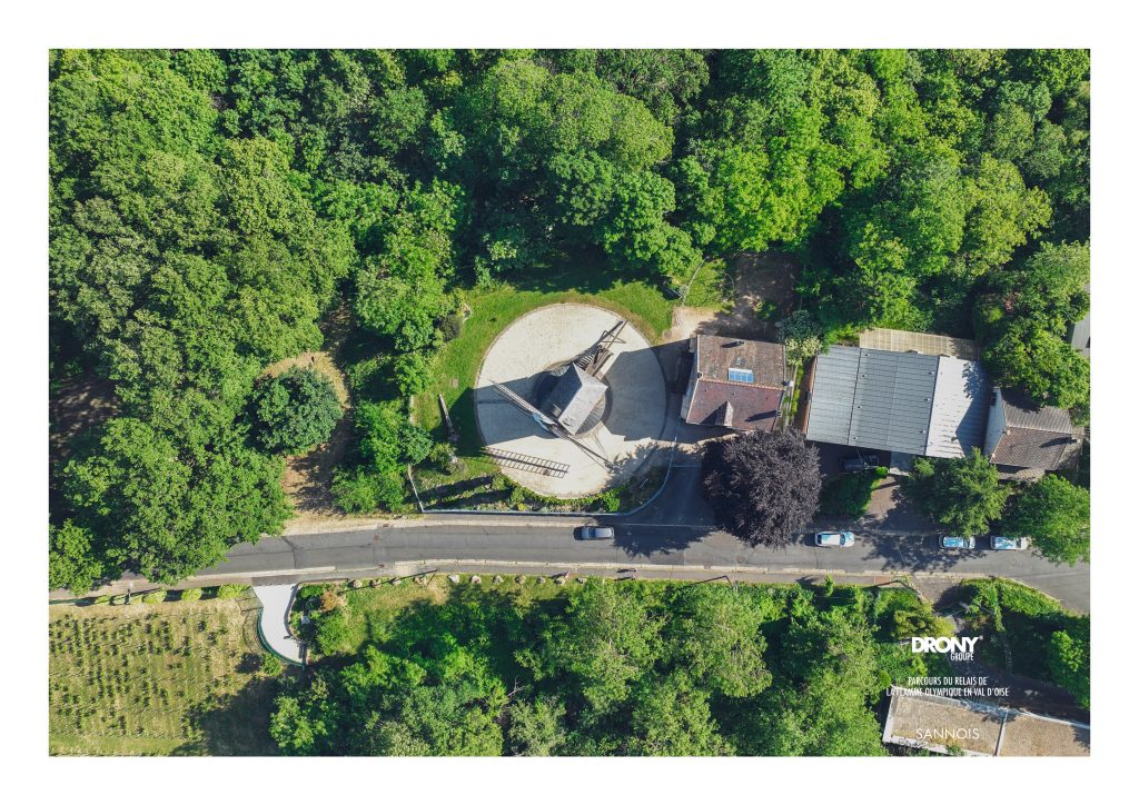 Topshot du moulin de Sannois - Vue aérienne par drone