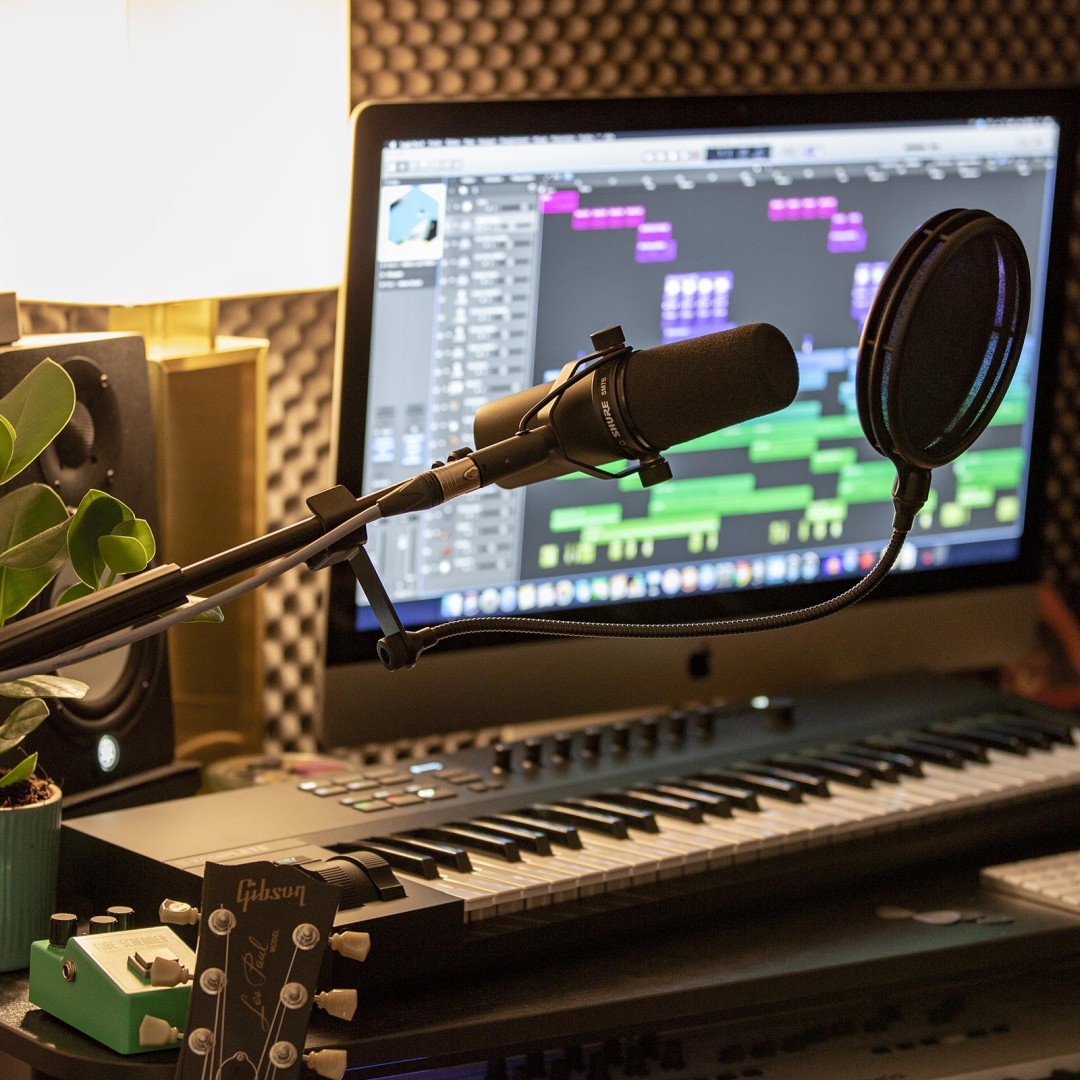 Studio d'enregistrement pour la création de musiques de films et d'illustrations sonores